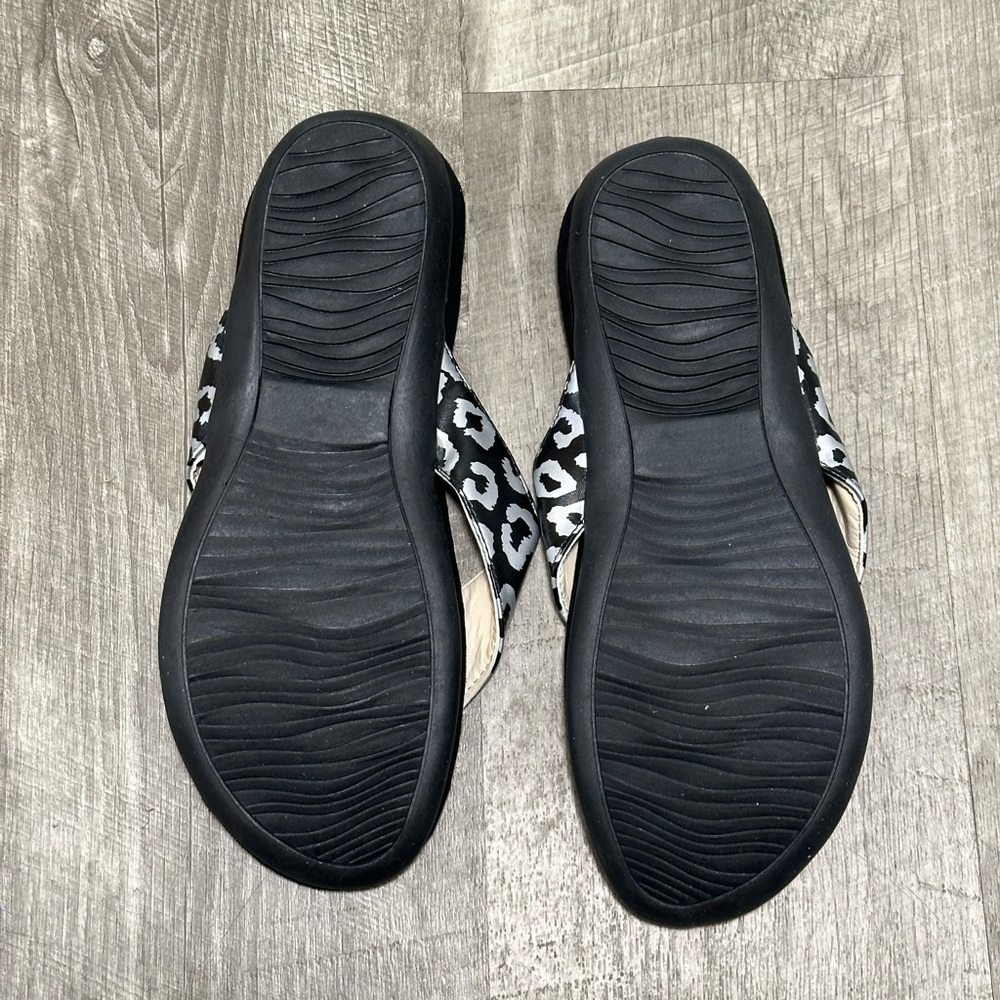 Spenco Flip Flop Womens 38 Size 7.5 Cheetah print Sandal Comfort Black Flat NWOT - Picture 6 of 6